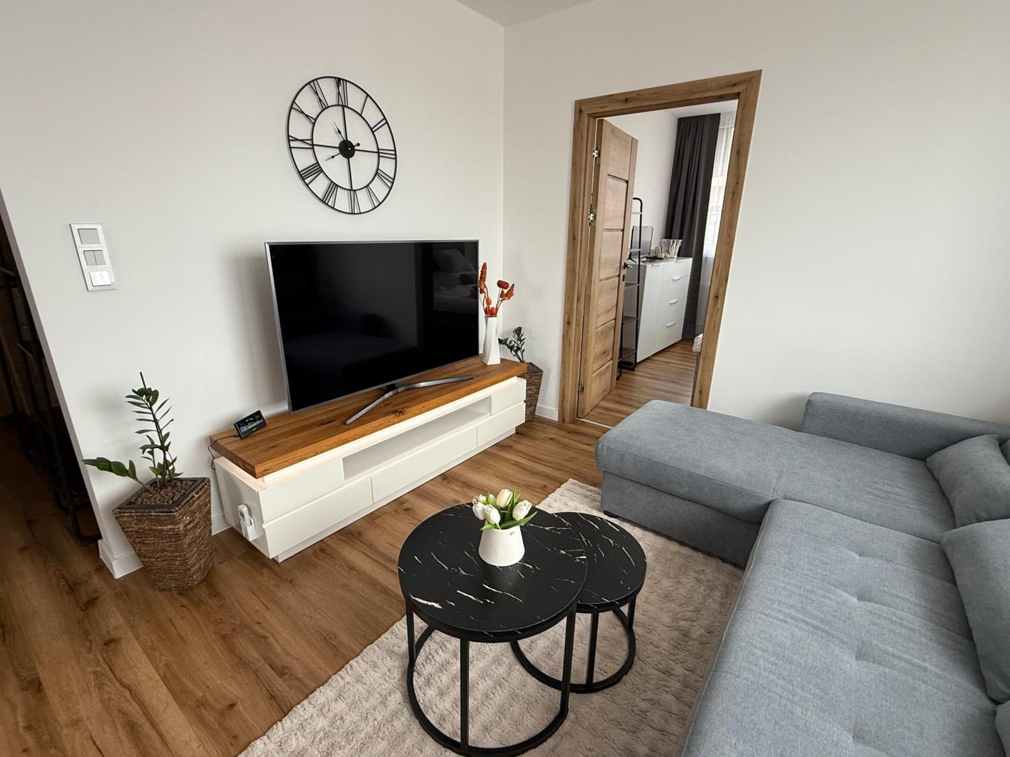 S Balkonem, Klimatizaci A Infrasaunou Apartamento *